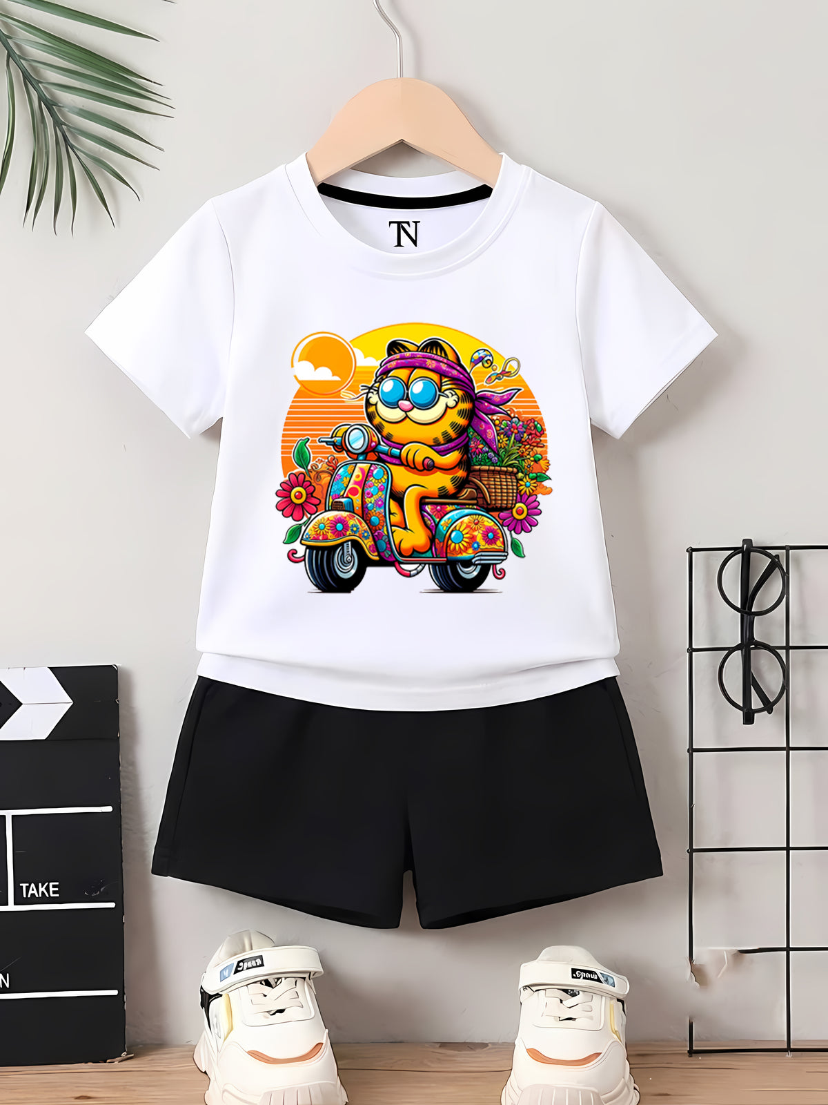 Shine Cat White shirt with Black Short Set For Kids